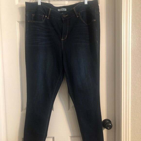 Code Bleu Denim - Code Bleu‎ dark denim high rise skinny jeans 29 in inseam size 18W